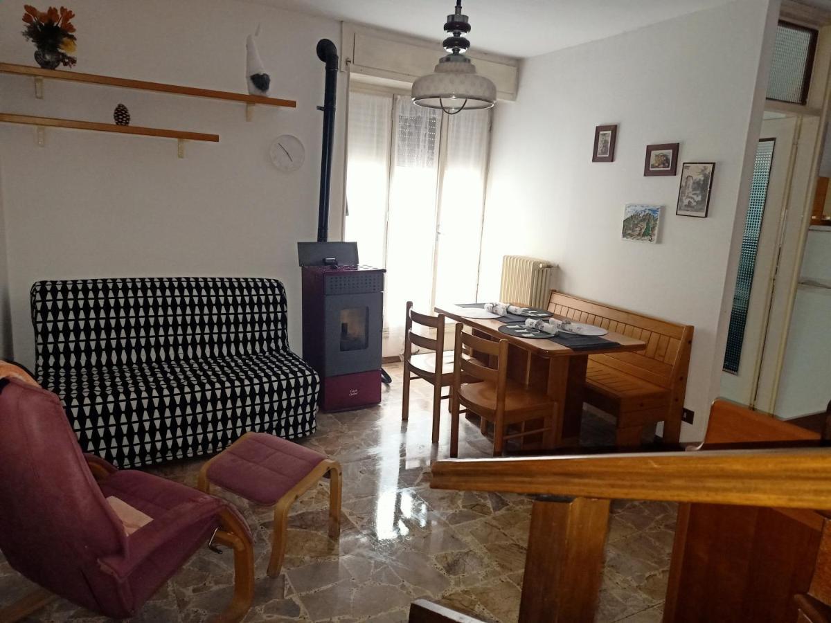 Nonno Meo Apartment Bellano Exterior foto
